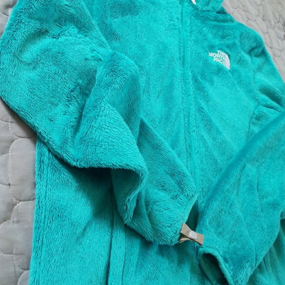 Clothes - Picture 3 of 4